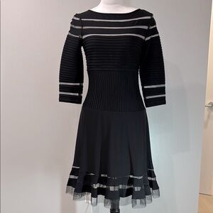 Designer Tadashi Shoji Petite Cocktail Dress size XS (0-2)